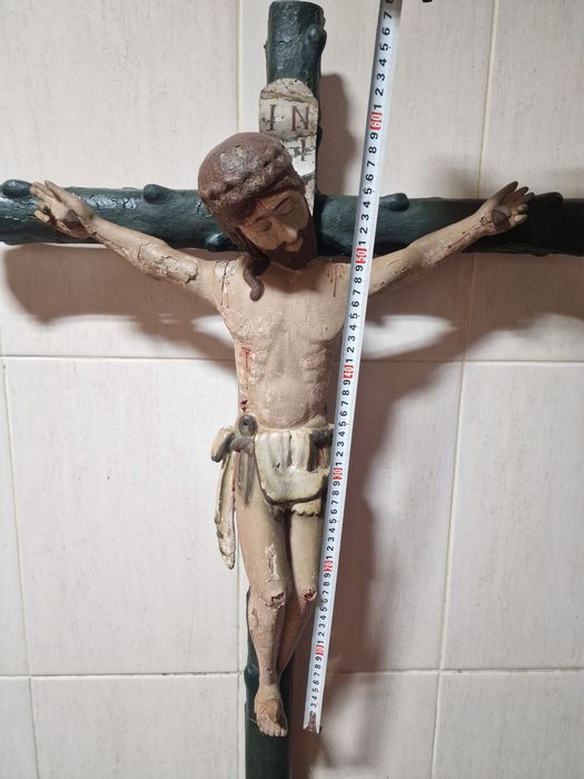 Cristo antigo em madeira