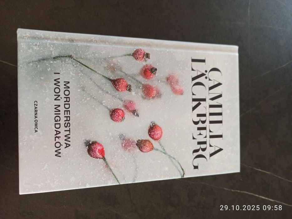 Camila Läckberg- morderstwa i woń migdałów