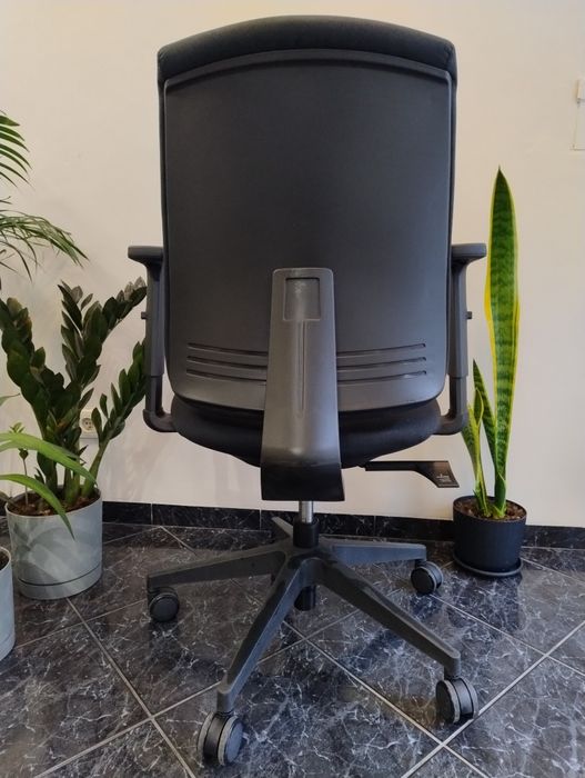 Fotel biurowy obrotowy