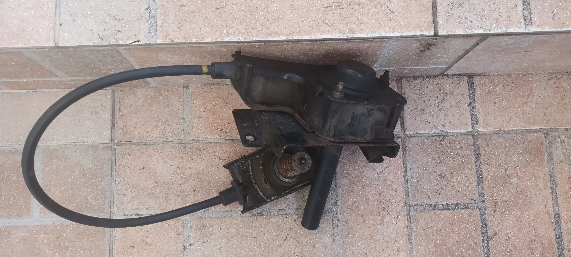 Mechanizm winda koła zapasowego vito V klassa W447
