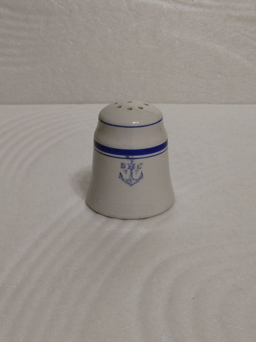 Солонка ВМС Пролетарий фарфоровый завод