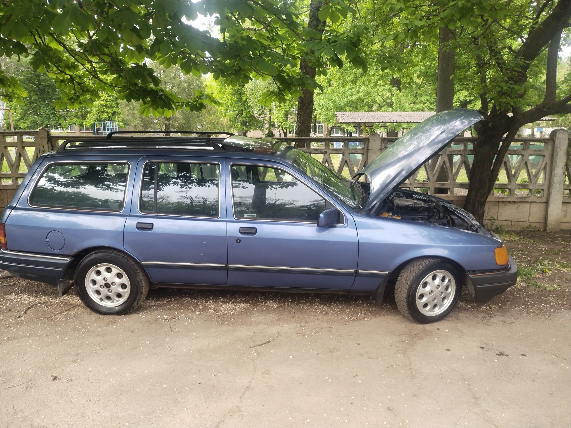 Ford sierra Universal 2.0