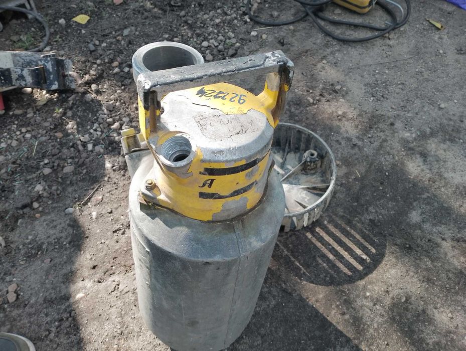 Atlas Copco pompa zatapialna uszkodzona na części