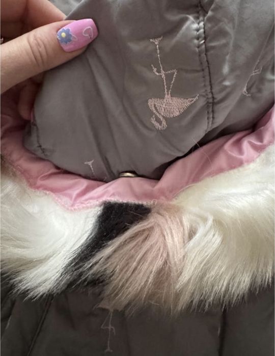 Пуховик для дівчинки