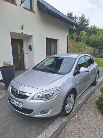 Opel Astra IV J 1.4 Benzyna 2011r.