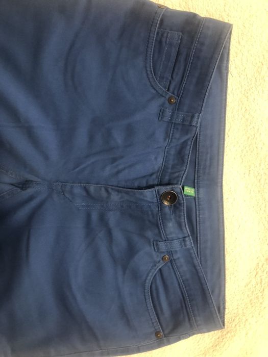 Vendo 2 calças Benetton envio CTT GRÁTIS
