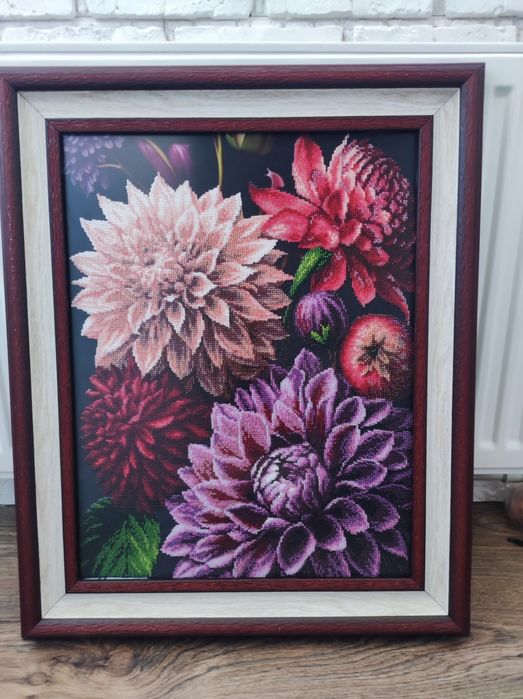 Картини квітів чеським бісером.