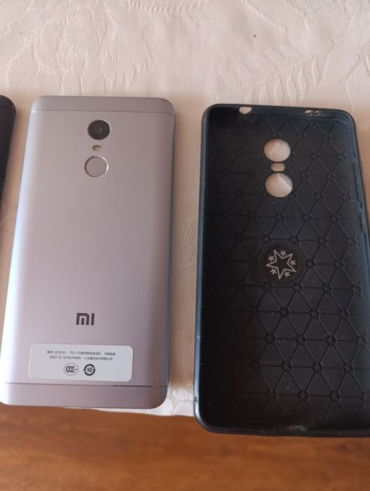 Продам 2 телефона ксіомі