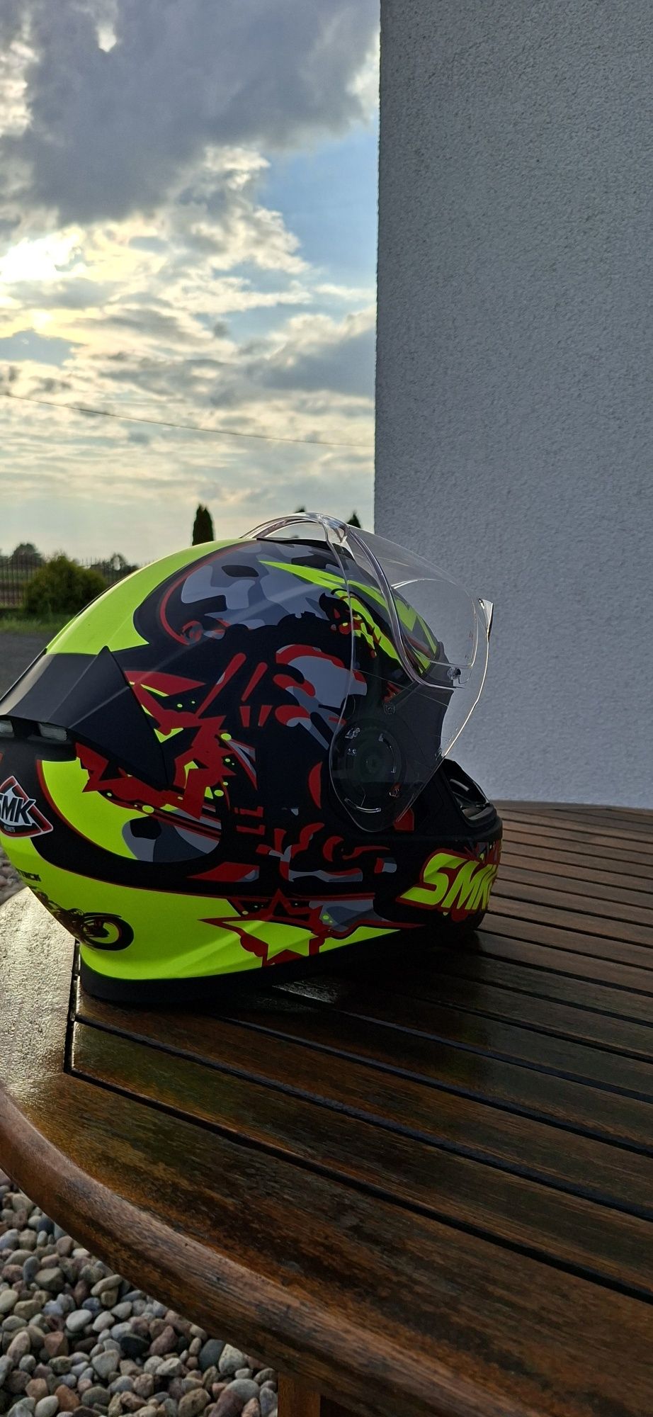 Sprzedam kask SMK attack