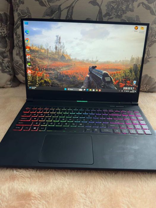 GTX 1660 TI Maingear vector pro I7/16/512
