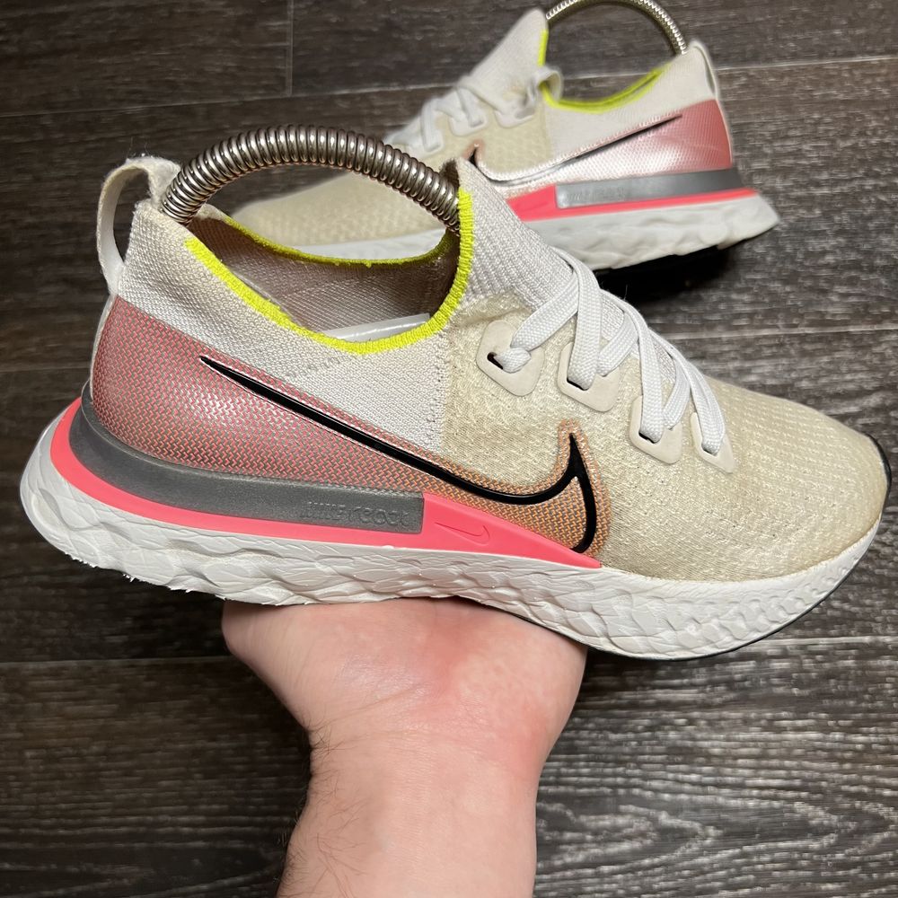 Nike React Infinity Run Flyknit оригінальні жіночі бігові кросівки най