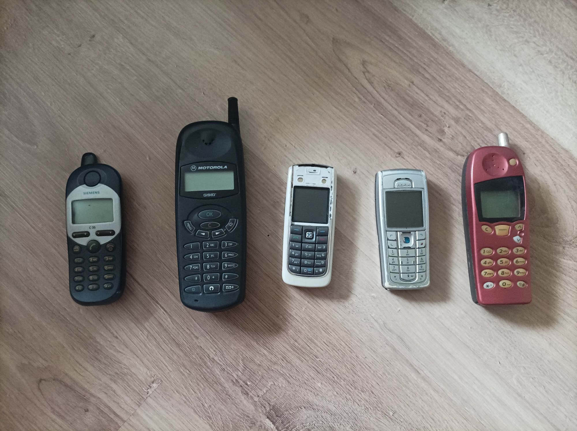 Telefony  stare sprzedam