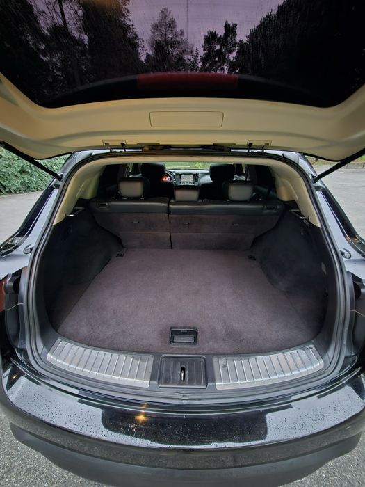 Продам Infiniti FX50 5.0 V8 | AWD | Sport Package |