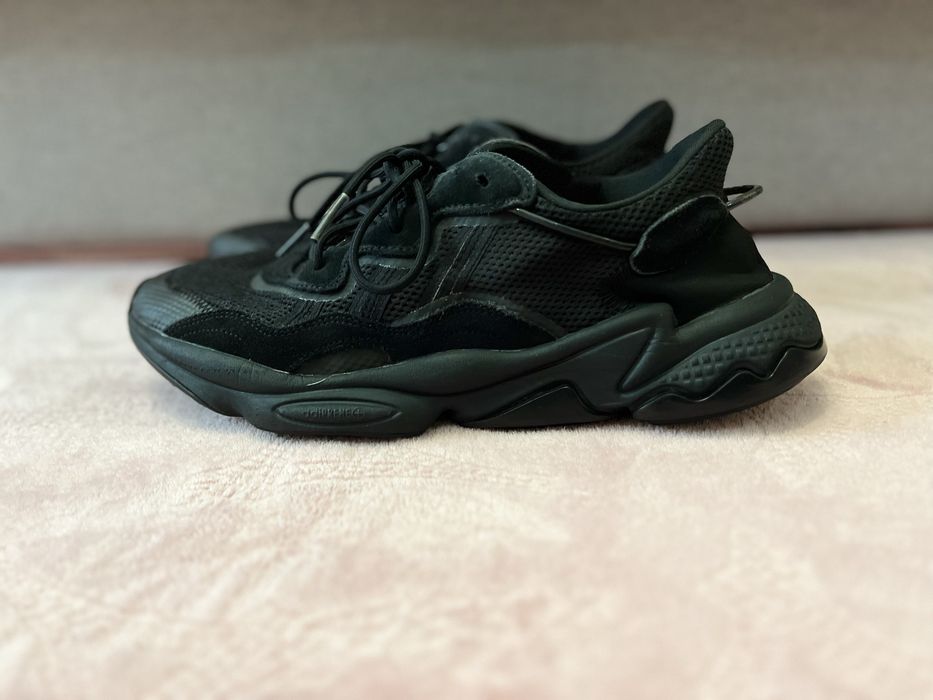 Кросівки Adidas Ozweego Black 47 розмір