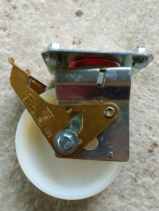 Kółko z blokadą do rusztowania