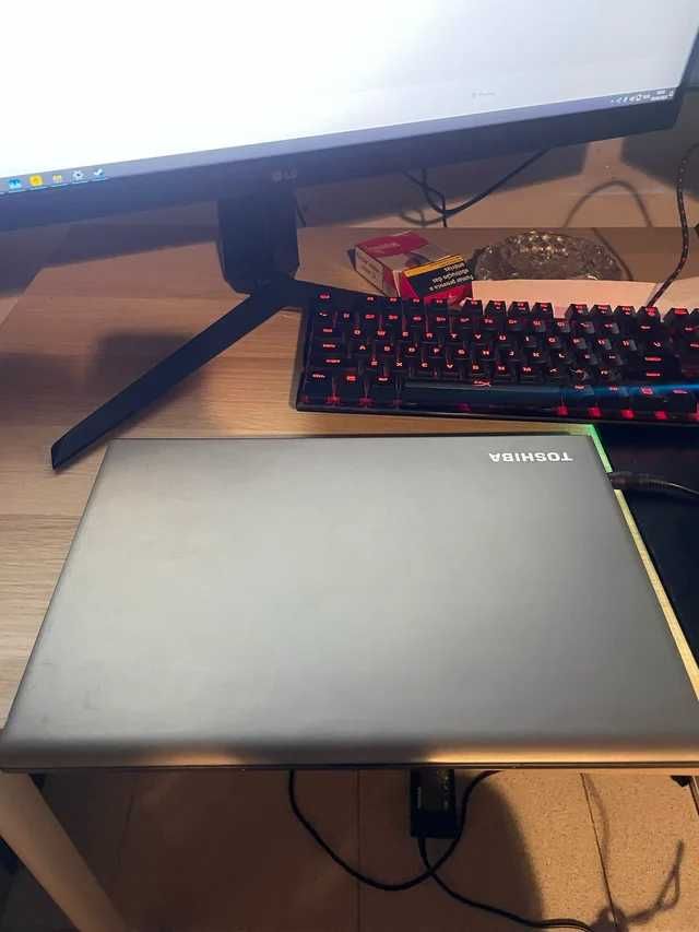 PC Toshiba I7 8GB RAM