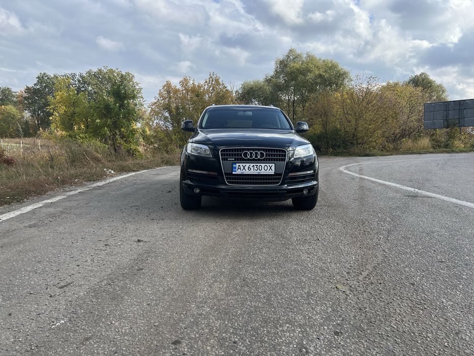 продам автомобіль ауді q7