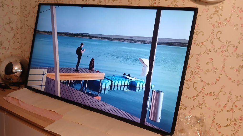 Телевизор Sony  - Kdl 32  R d б/у Германии.