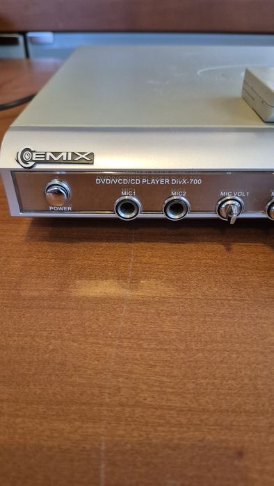 DVD/VCD/CD Player Gemix DivX-700. В отличном состоянии.