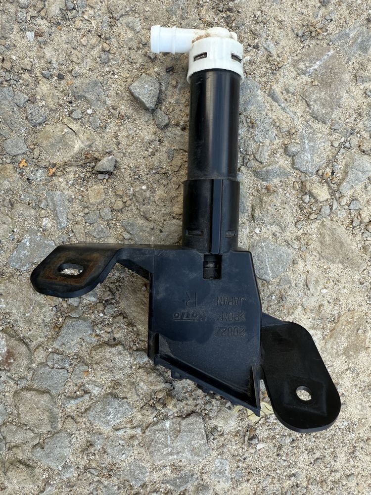 Spryskiwacz lampy xenon subaru wrx