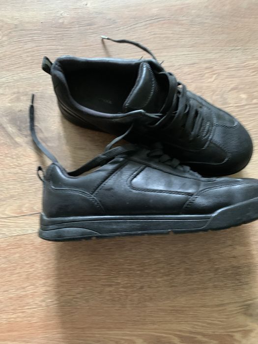 Кросівки шкіряні чорні