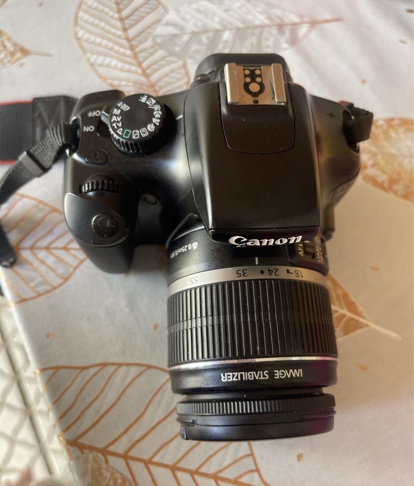 Máquina Fotografica Canon EOS 1100D