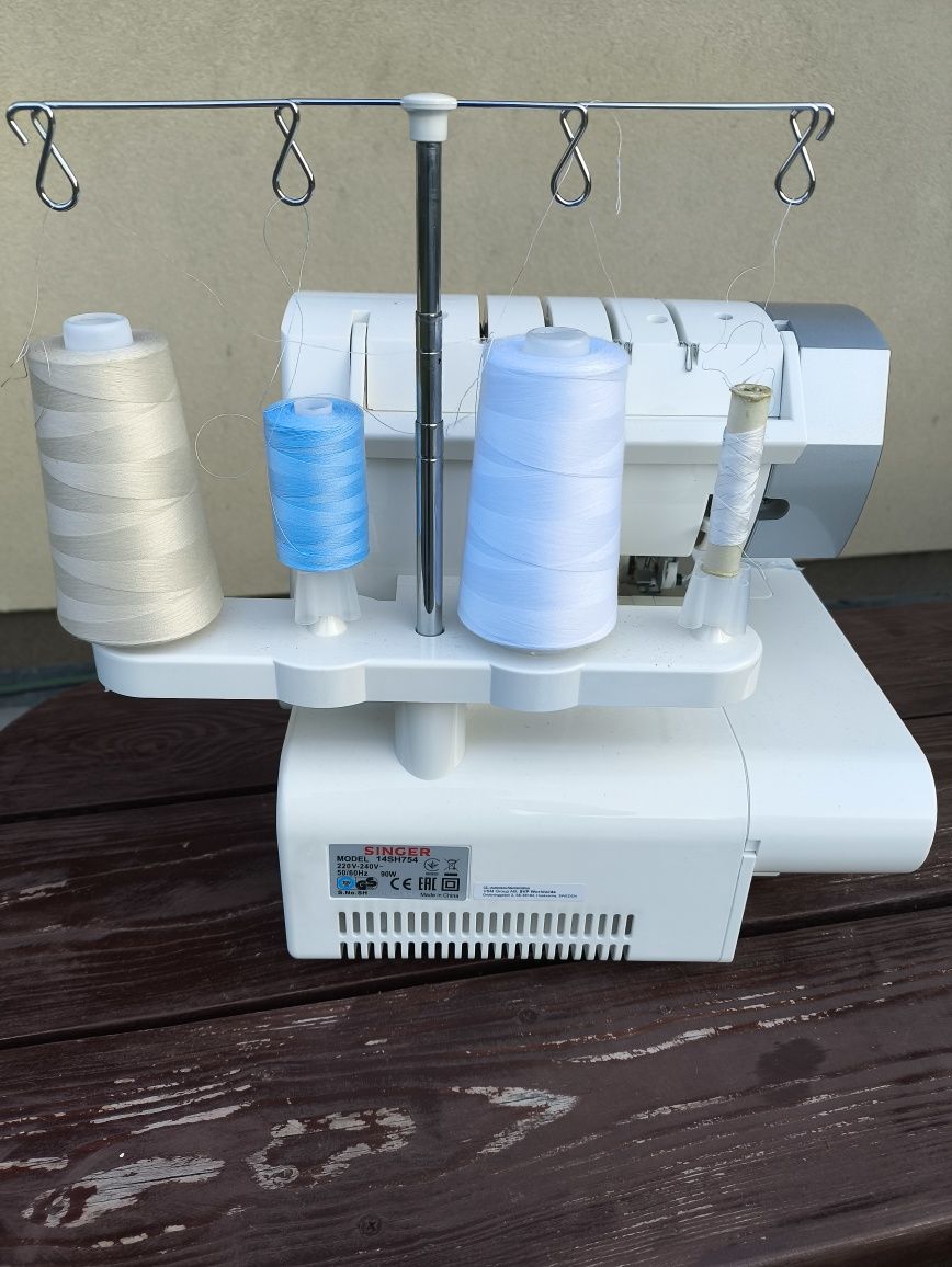 Maszyna do szycia Singer 14SH754 overlock