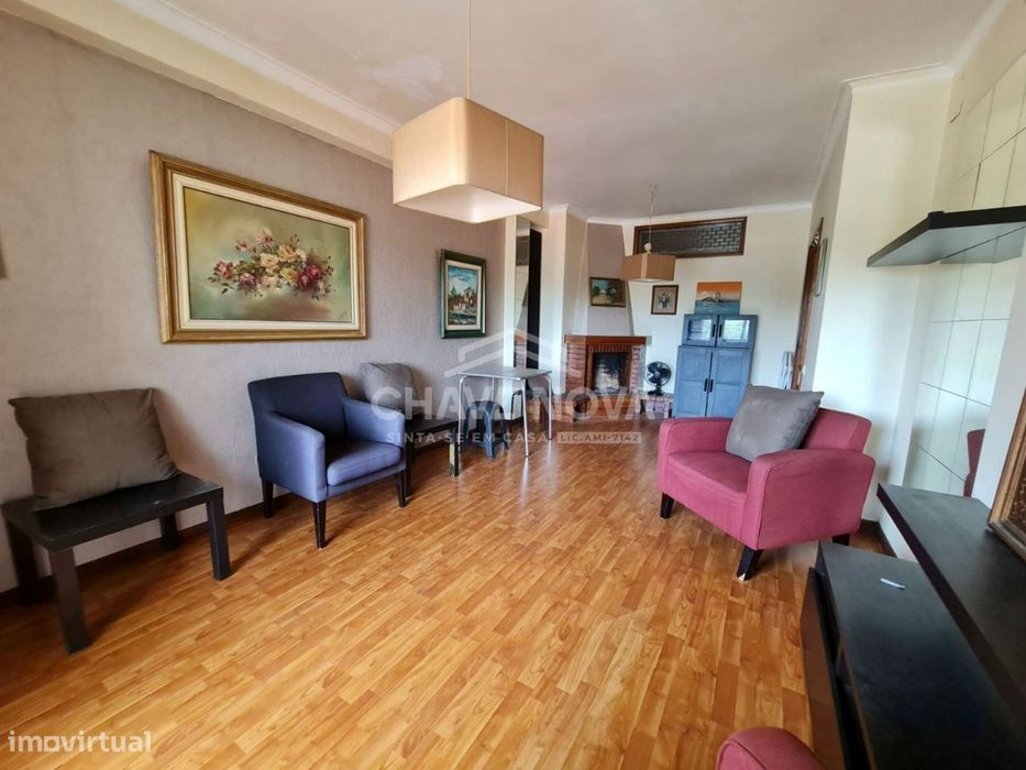 T2+1 C/ 3 Varandas e Garagem Box no centro de Vila Nova de Gaia