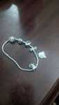 Pulseira pandora com pingentes
