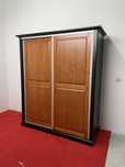 Quarto de casal com roupeiro