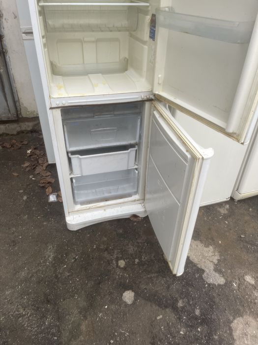 Продам холодильники