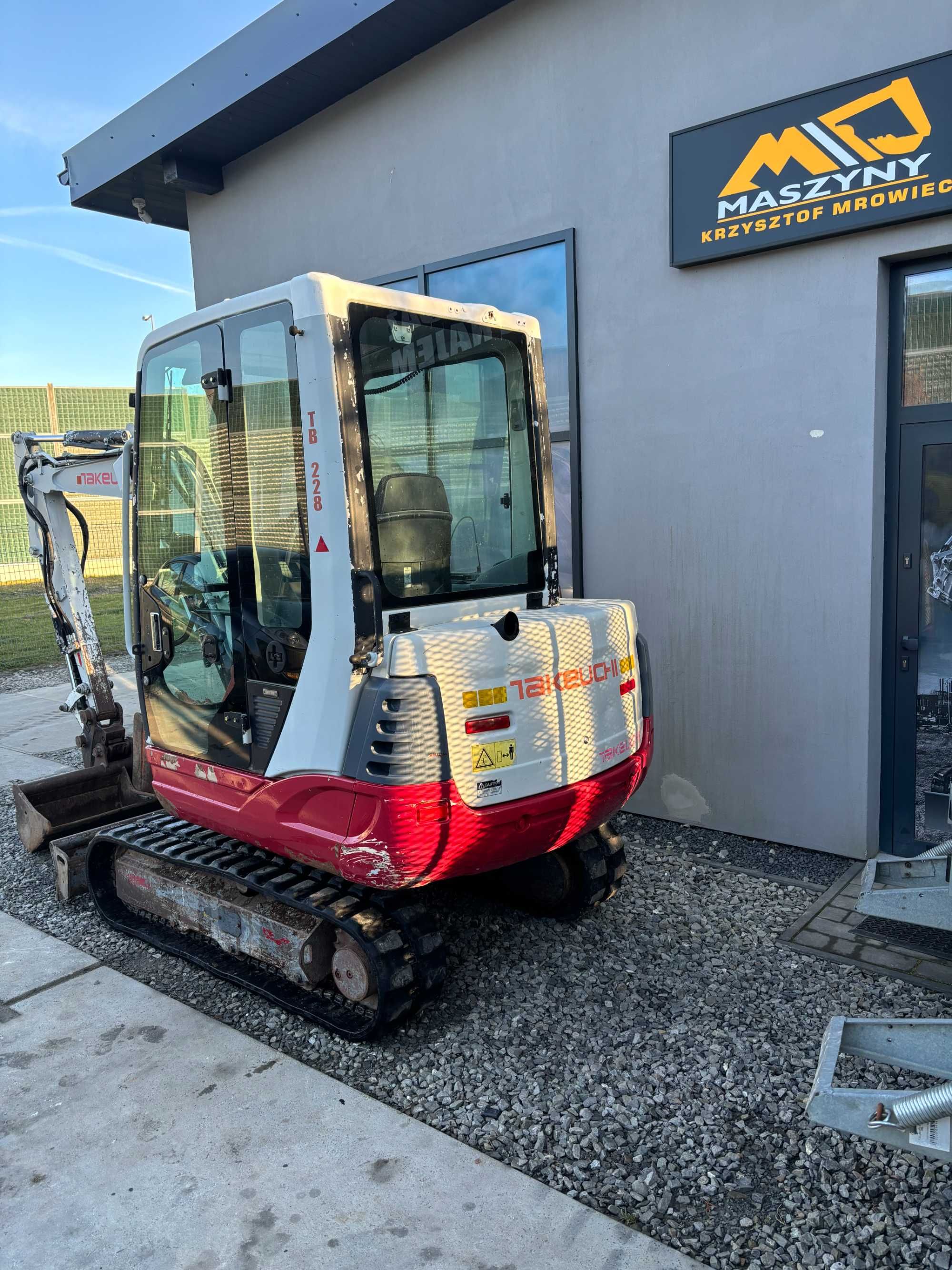 Minikoparka Takeuchi  TB 228 z 2010r nowe gąsienice szyb.hyrdra 2810kg