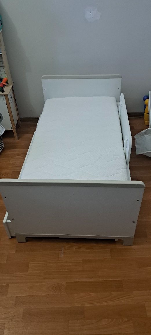 Łóżeczko/tapczanik dzieciecy