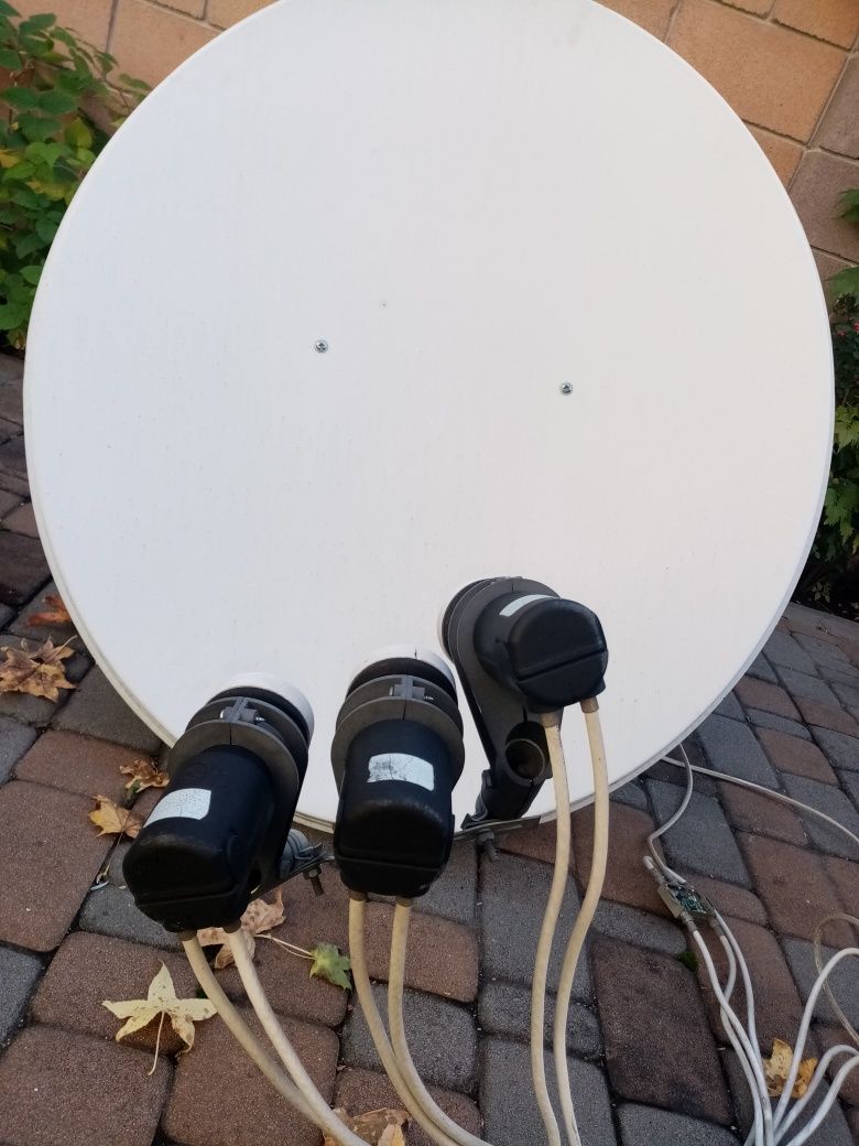 Спутниковая антенна, 3 головки