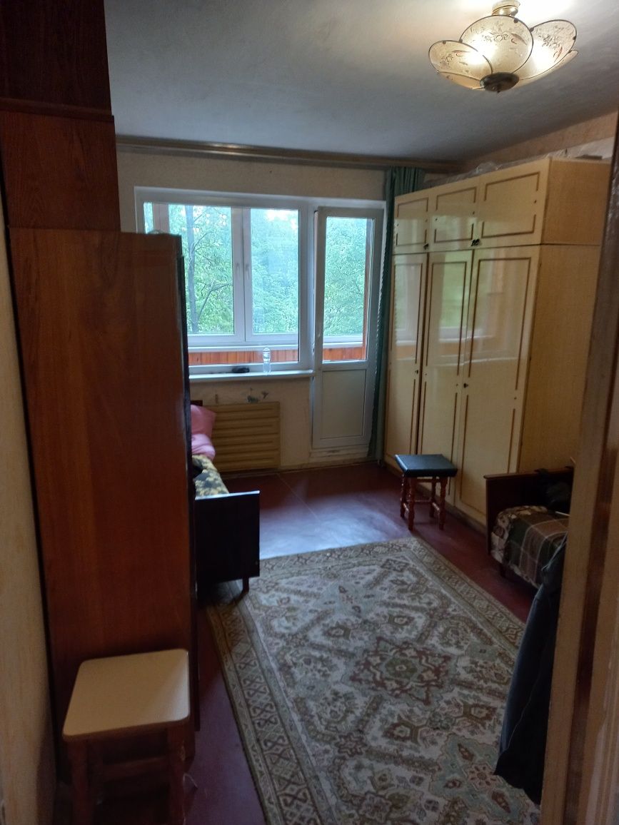Сдам в Чернигове аренду  2х квартиру возле  рынка  нива