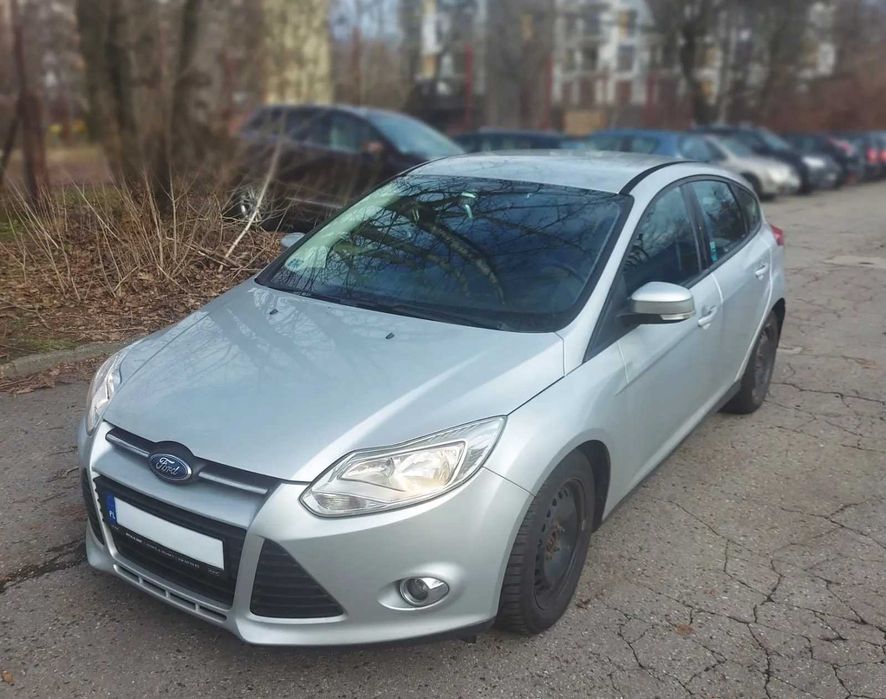 Sprzedam samochód - Ford Focus 2013
