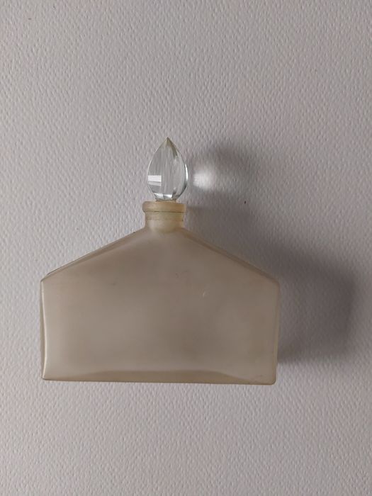 Butelka szklana po perfumach