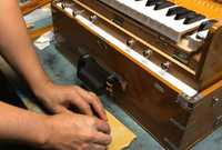 Harmonium repair