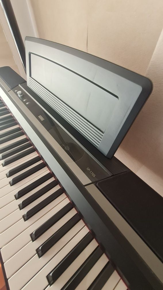 Piano Korg sp-170 s + suporte