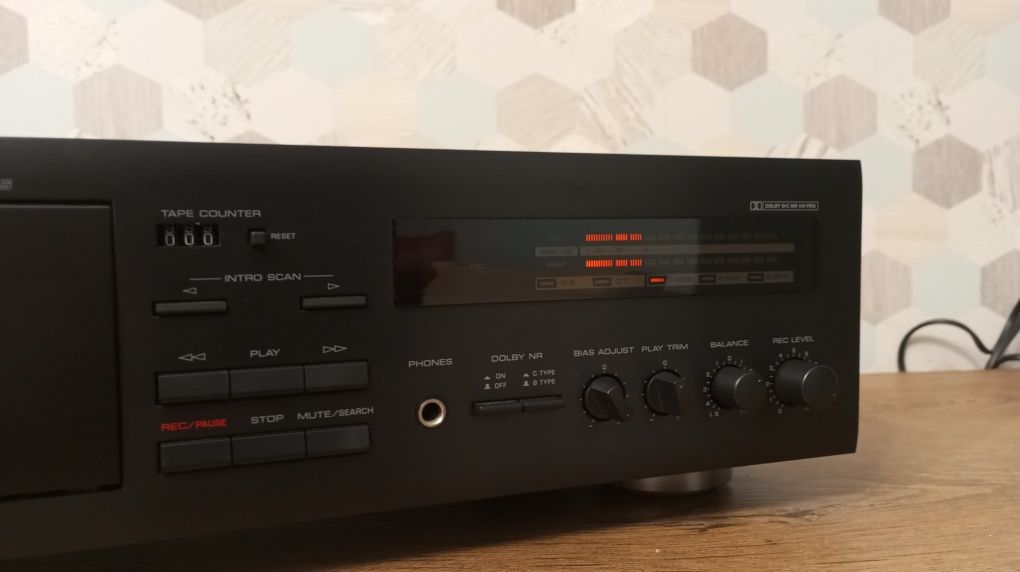 Magnetofon YAMAHA KX-260 bardzo dobry stan