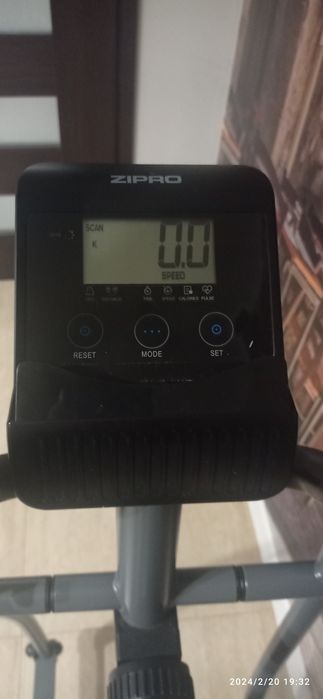 Trenażer eliptyczny magnetyczny Zipro Shox do 120 kg