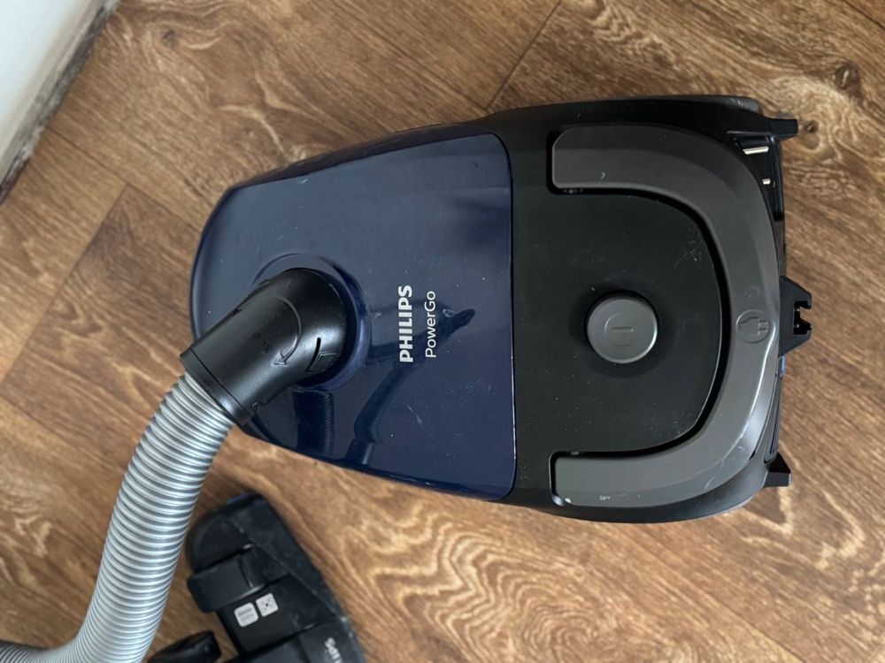 Пилосос fc8240/09 philips
