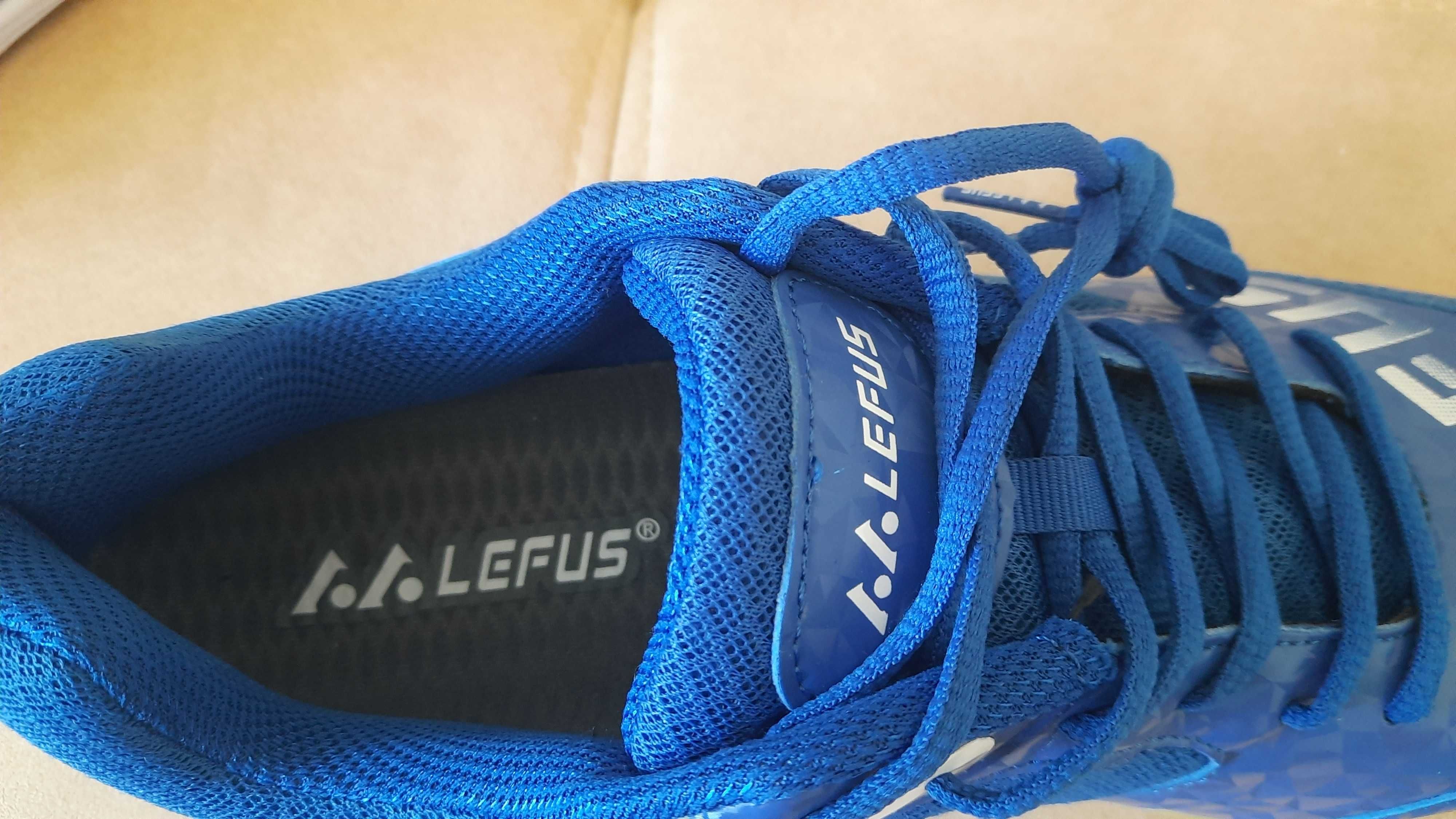 Нові дихаючі кросівки LEFUS для тенісу, бадмінтону, волейболу. 42-43рр