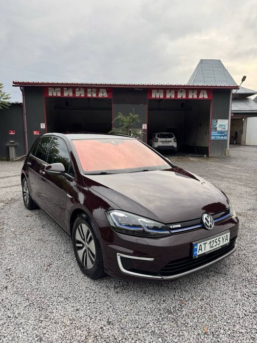 Продам vw e-golf 2017