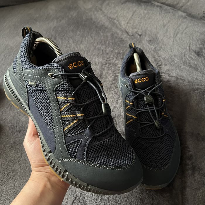Чоловічі кросівки Ecco Gore-tex. Р. 40. Як нові!!!