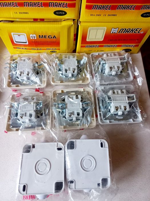 Выключатели , розетки,двойные,и одинарные, Турция, Makel, керамика