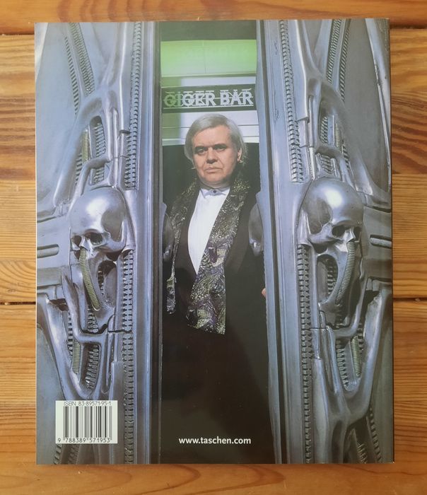 HR Giger Arh+ Taschen