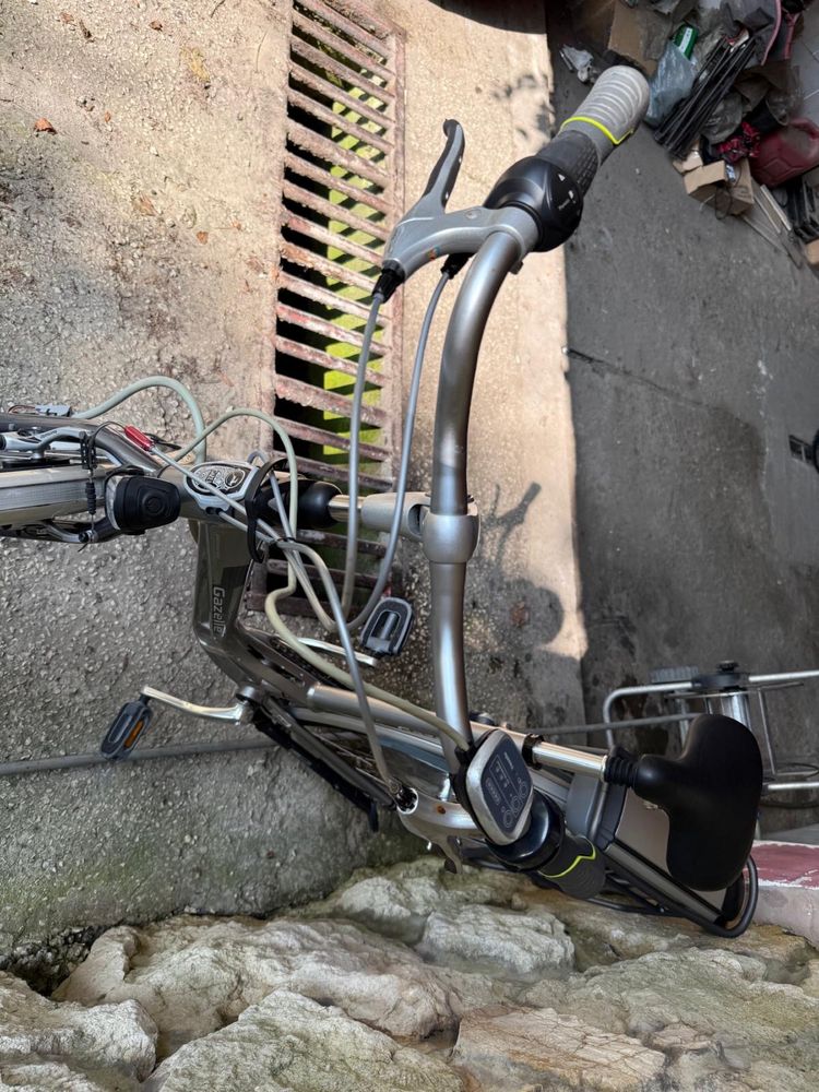 Rower elektryczny Gazelle – sprawny, z baterią i ładowarką