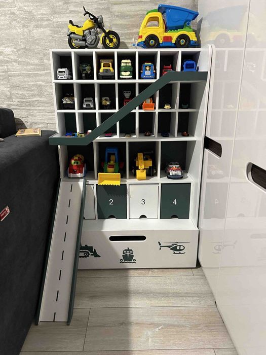 Детская деревянная парковка,гараж для мальчиков