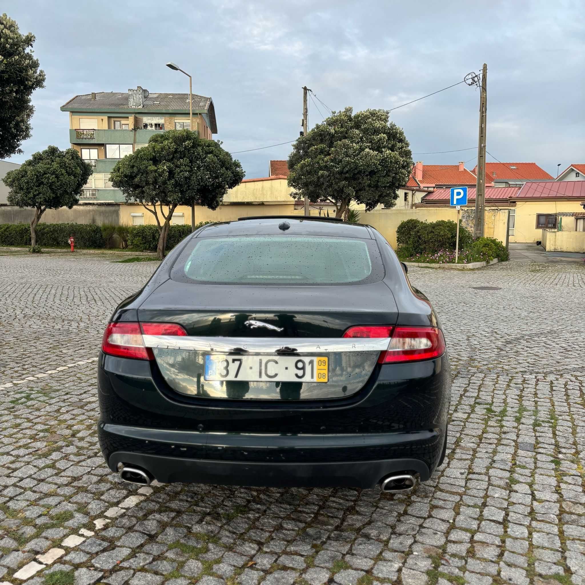 Jaguar XFS 3.0d v6 275cv 2009
